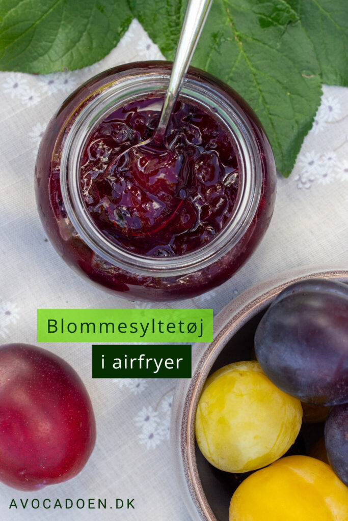 Blommesyltetøj med blommer